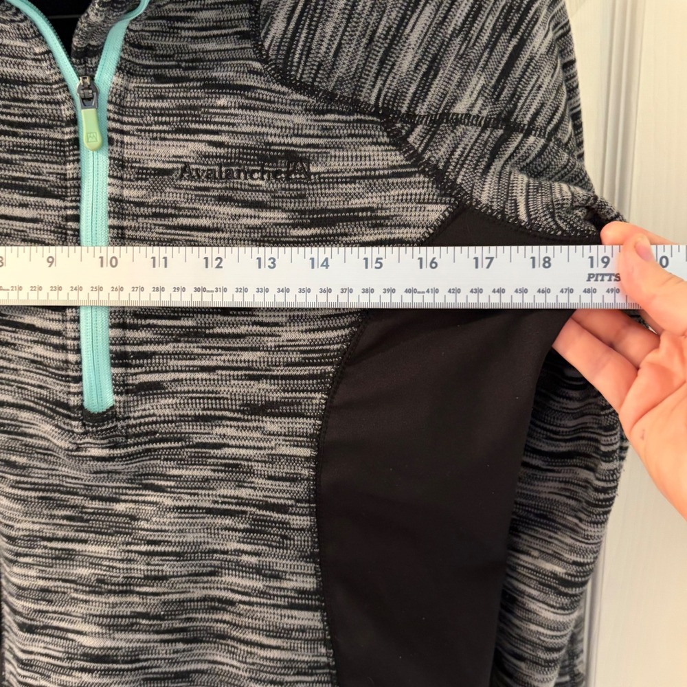 Avalanche Womens Small 1/4 Zip Thermal Layering Top Grey/Black Athleisure - Picture 5 of 10